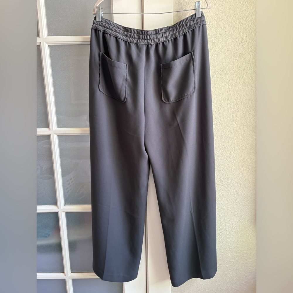 Banana Republic - High Rise Wide Leg Draw String Pants - Size 12 Short - Gray - Picture 3 of 6